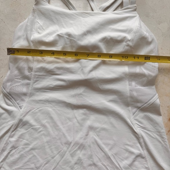 Lululemon White Athletic Tank Top size 6 - Picture 5 of 6